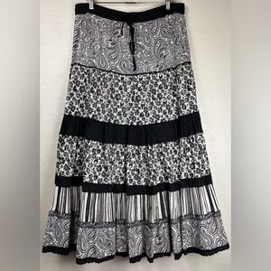 BERNARDO Mixed Print Tiered Maxi Skirt Pull On L Black White Eyelet Lace 1118
